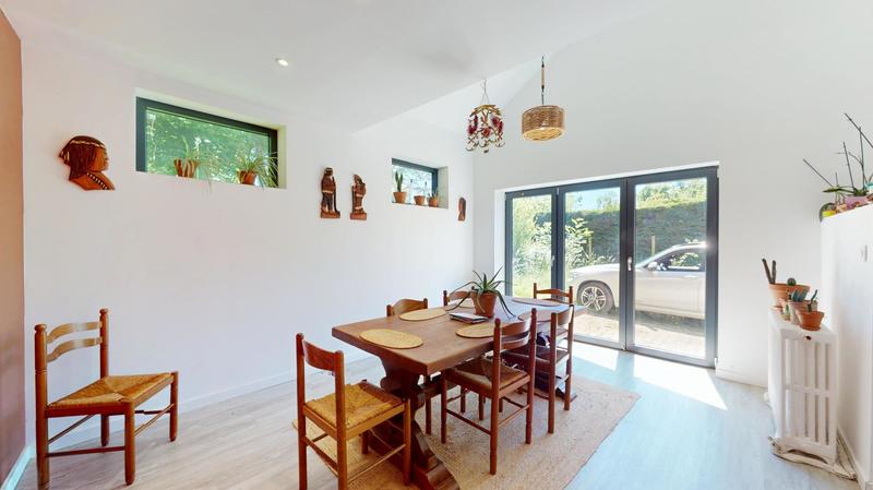 Maison - 140 m² - 7 pièces