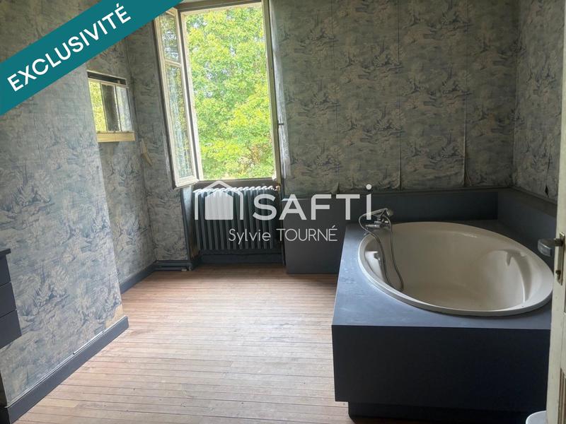 Maison - 185 m² - 9 pièces