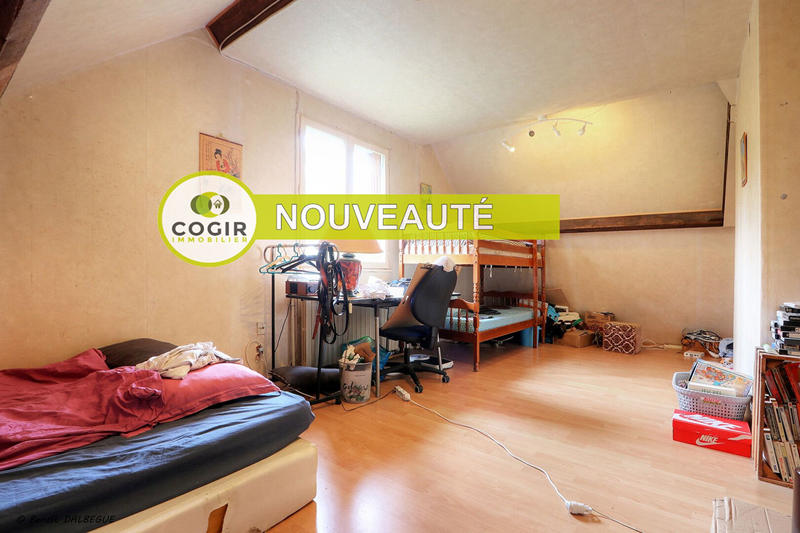 Maison - 190 m² - 9 pièces