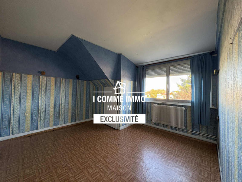 Maison - 94 m² - 6 pièces