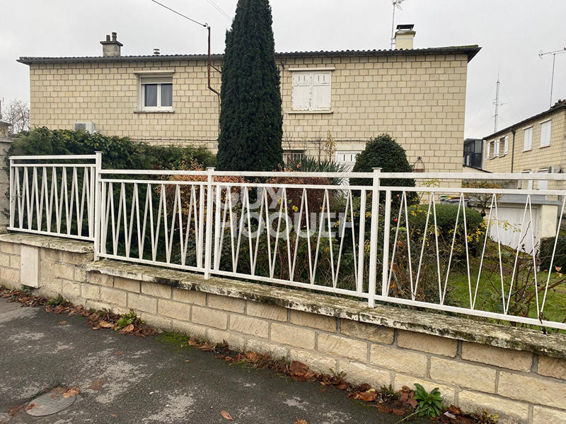 Maison - 90 m² - 4 pièces