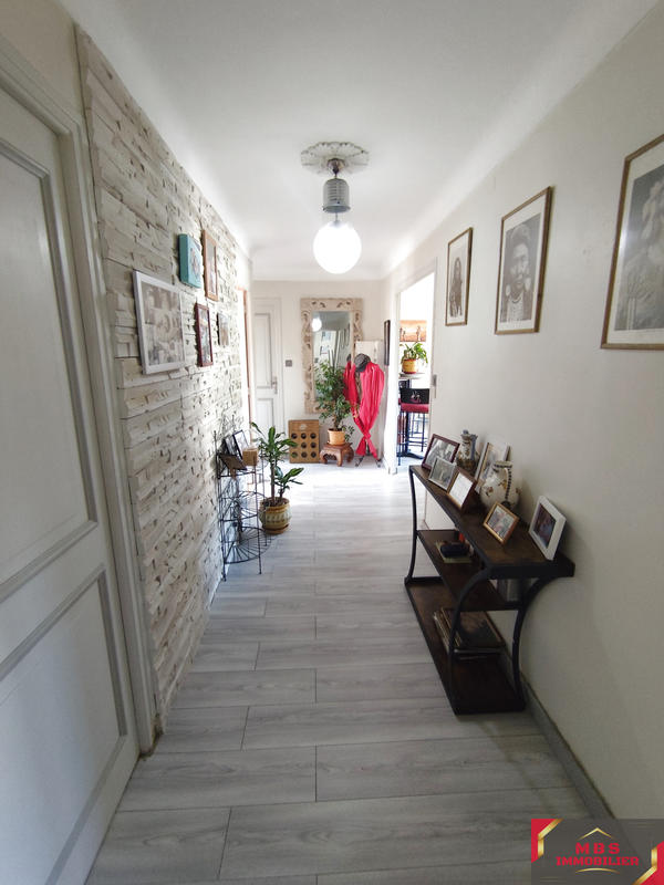 Appartement - 85 m² - 4 pièces