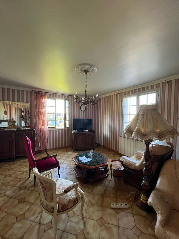 Maison - 95 m² - 4 pièces