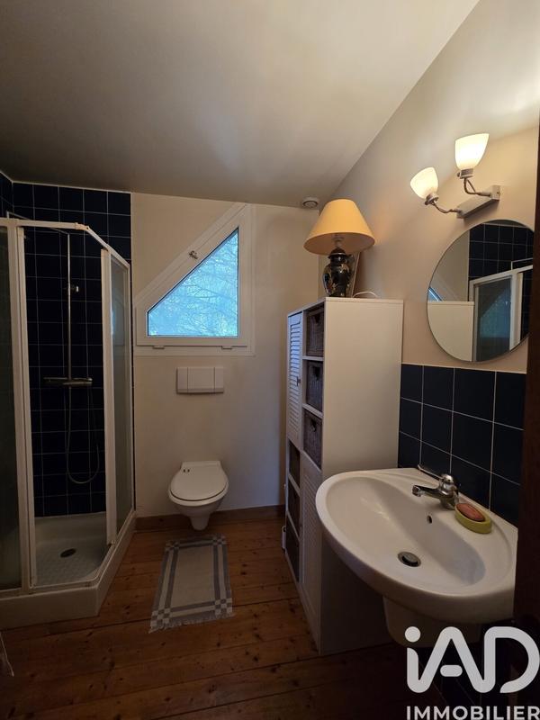 Maison - 204 m² - 7 pièces