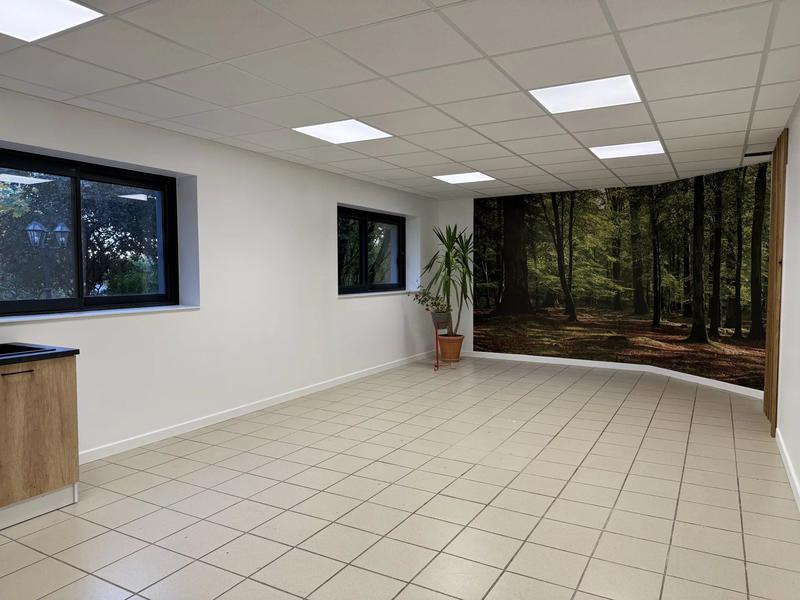 Bureau - 98 m² - 4 pièces