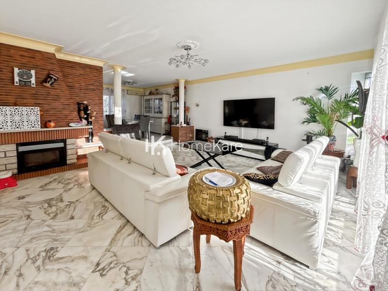 Maison - 155 m² - 5 pièces