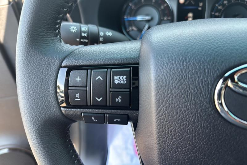 Toyota Hilux X-Tra d-4d 204 Bva Invinc