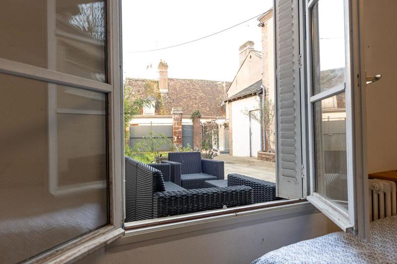 Maison - 229 m² - 8 pièces