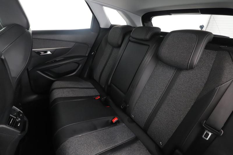 Peugeot 3008 1.2 PureTech Allure Business Eat6 130 ch