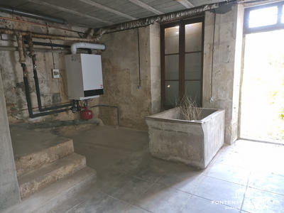 Maison - 385 m² - 10 pièces