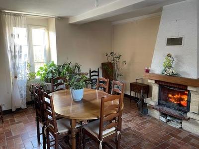 Maison - 150 m² - 5 pièces