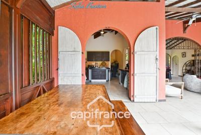 Maison - 108 m² - 5 pièces