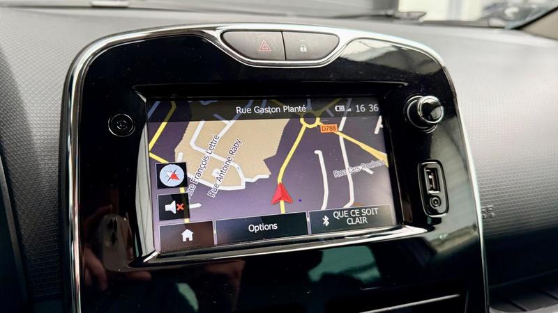 Renault Clio 0.9 Tce 90 Energy Intens Distri Neuve Garantie 12 Mois