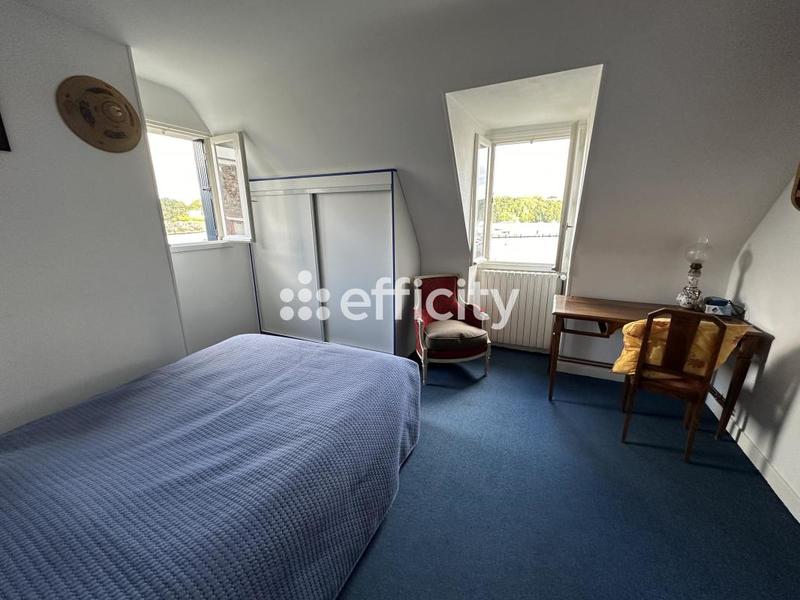 Maison - 200 m² - 7 pièces