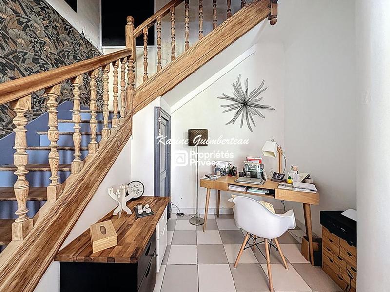 Maison - 251 m² - 8 pièces