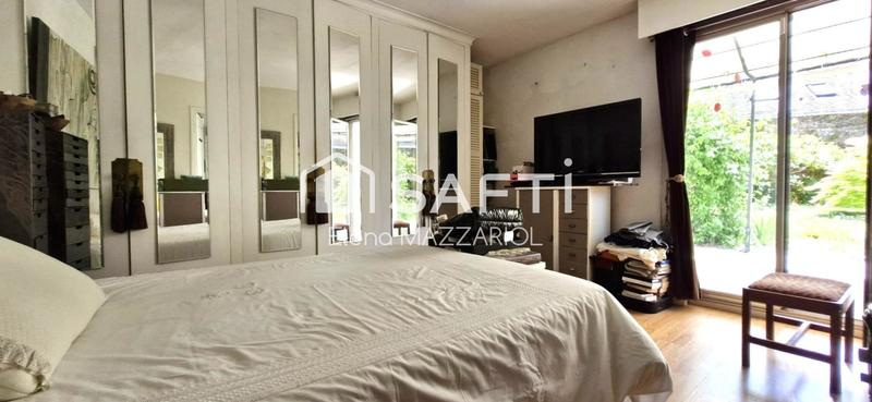 Maison - 181 m² - 6 pièces