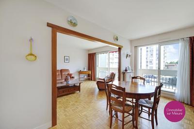 Appartement - 83 m² - 4 pièces