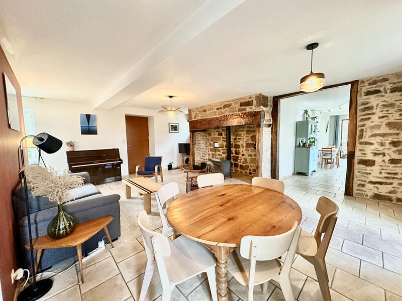 Maison - 87 m² - 5 pièces