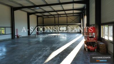 Local d'activité / Entrepôt - 260 m²