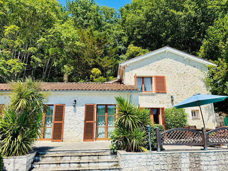 Maison - 123 m² - 4 pièces