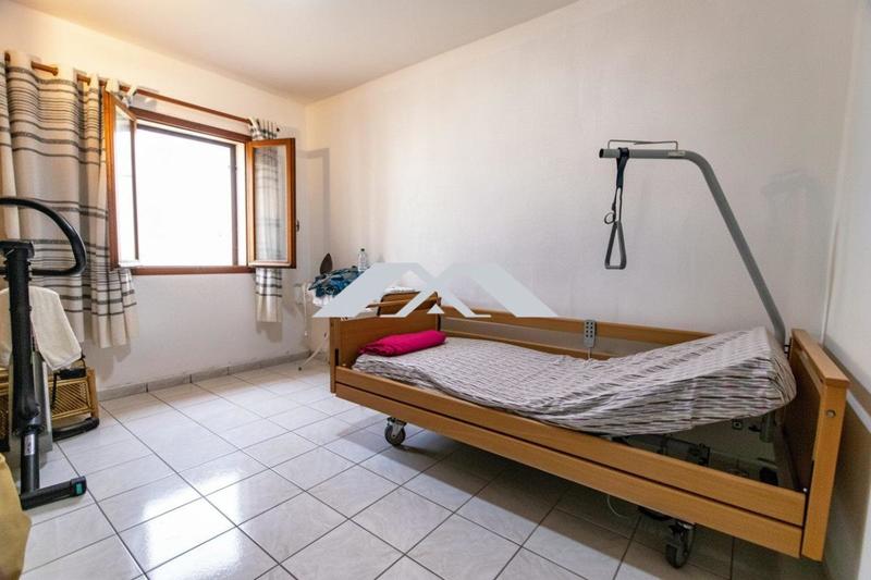 Maison - 208 m² - 6 pièces