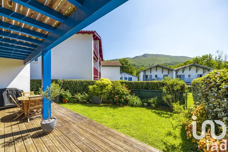 Maison - 93 m² - 5 pièces