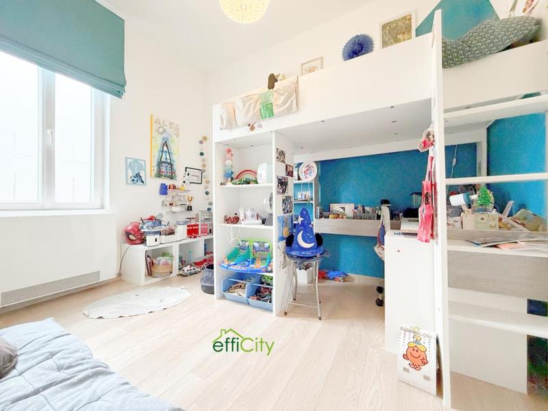 Maison - 160 m² - 6 pièces