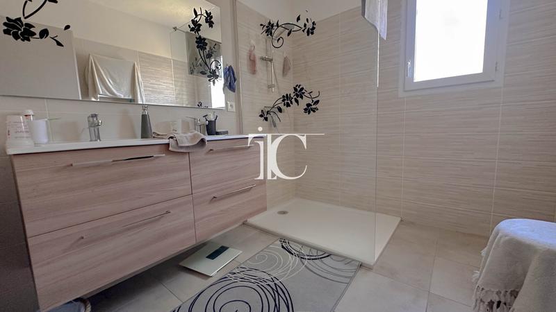 Maison - 84 m² - 4 pièces