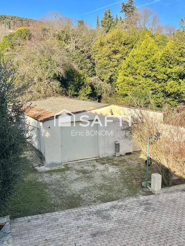 Maison - 187 m² - 9 pièces