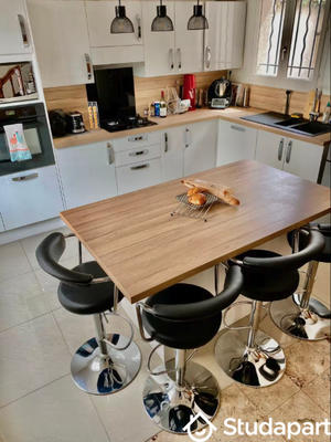 Chambre - 12 m² - 1 pièce