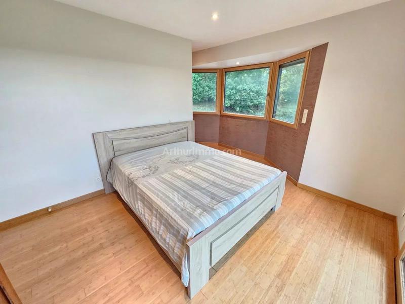 Maison - 210 m² - 5 pièces