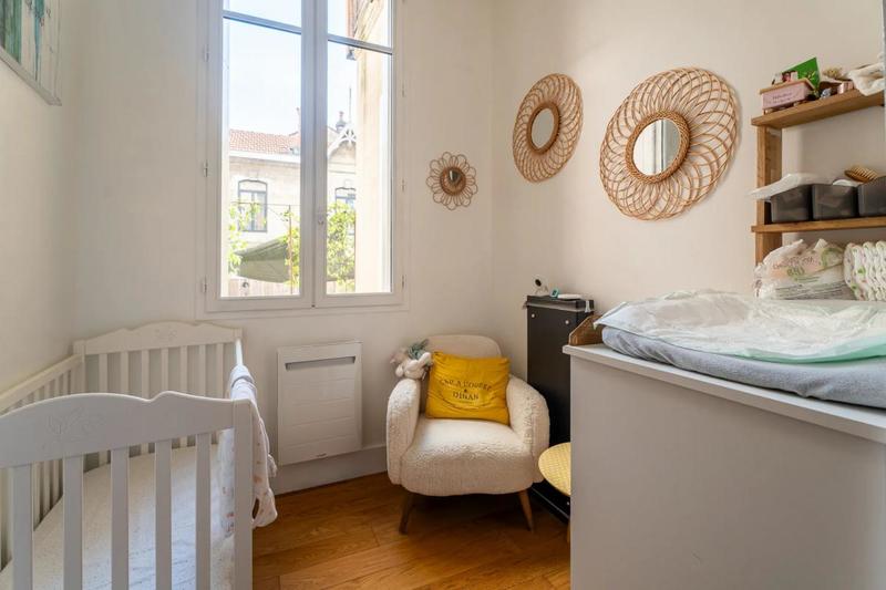 Appartement - 102 m² - 4 pièces