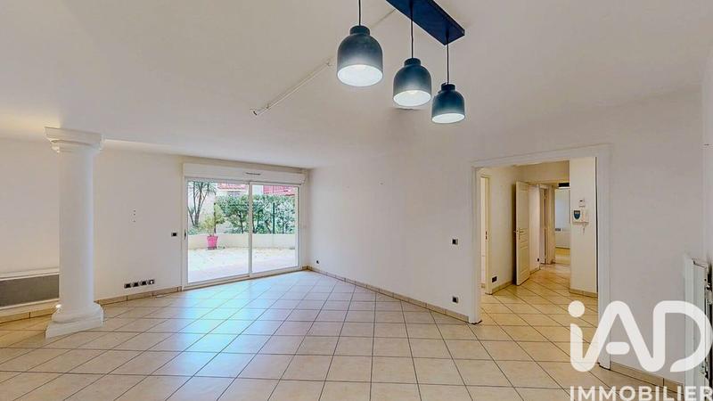 Appartement - 79 m² - 3 pièces