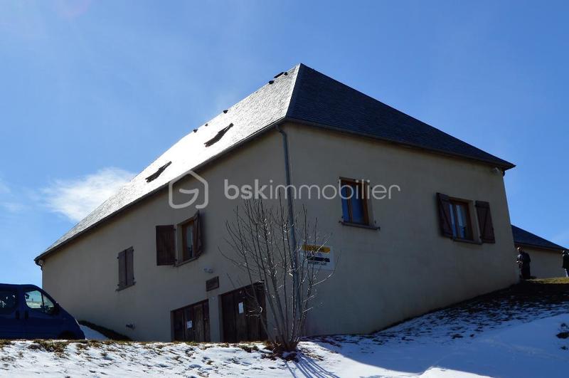 Maison - 435 m² - 12 pièces