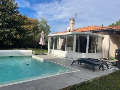 Maison - 162 m² - 6 pièces