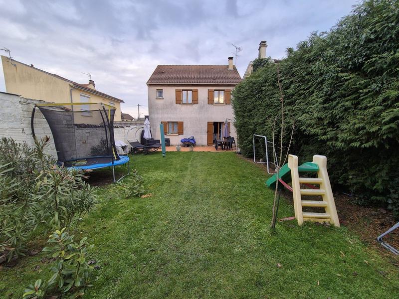 Maison - 106 m² - 6 pièces