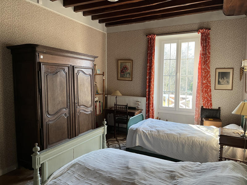 Maison - 254 m² - 4 pièces