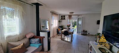 Maison - 90 m² - 4 pièces