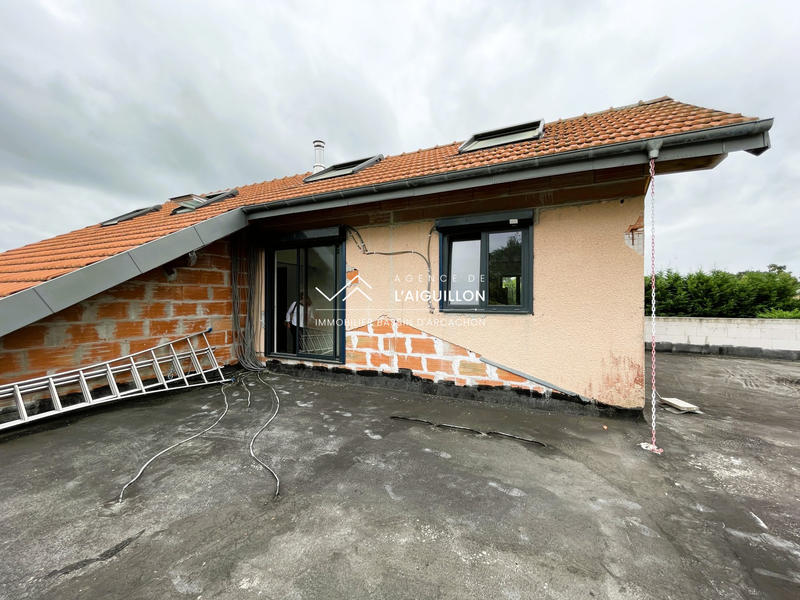 Maison - 262 m² - 7 pièces