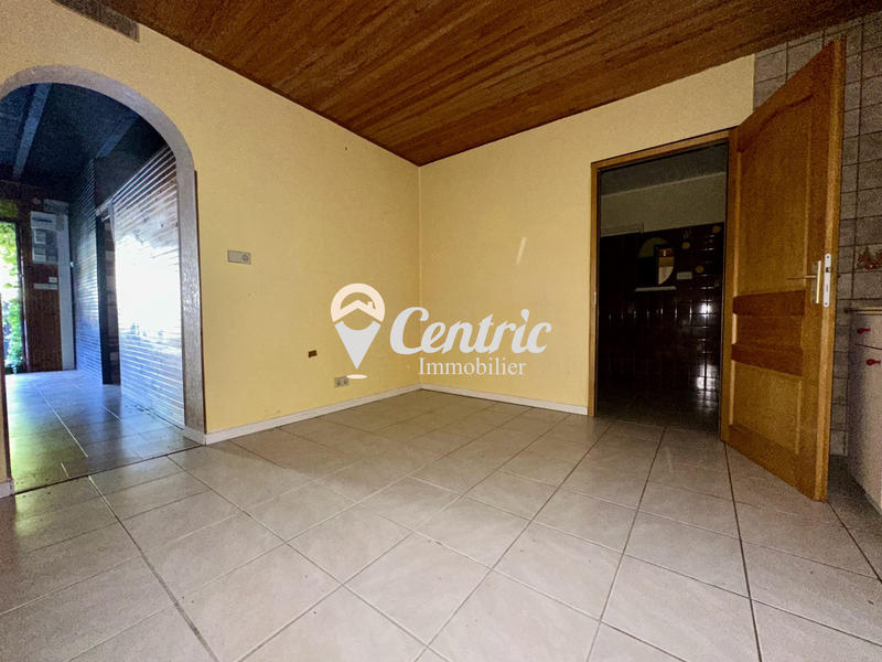 Maison - 80 m² - 5 pièces