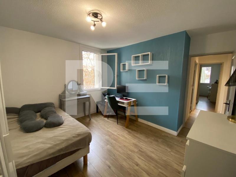 Appartement - 98 m² - 5 pièces