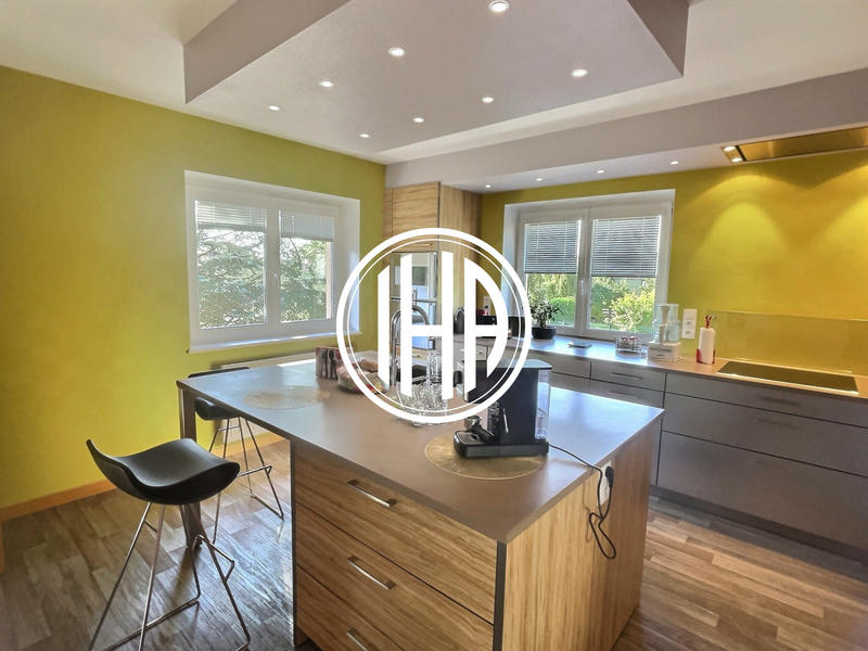 Maison - 143 m² - 6 pièces