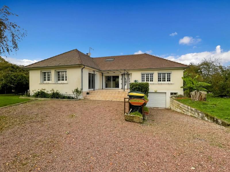 Maison - 165 m² - 7 pièces