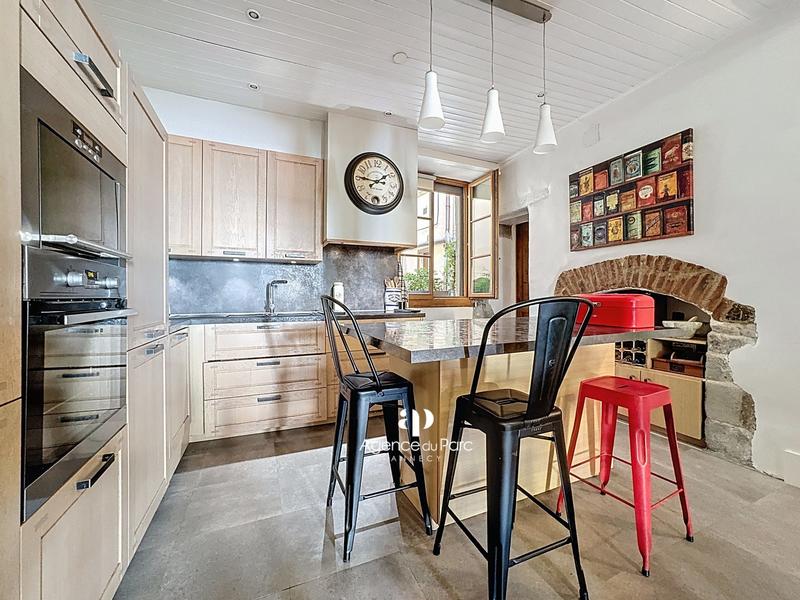 Appartement - 107 m² - 3 pièces