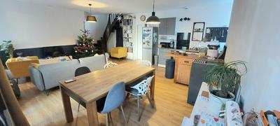 Maison - 80 m² - 5 pièces