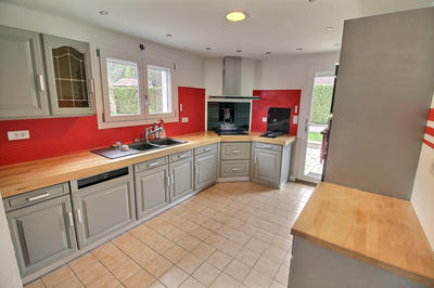 Maison - 110 m² - 4 pièces