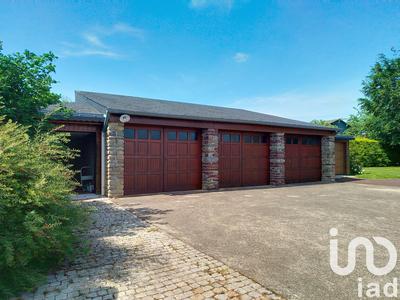 Maison - 310 m² - 10 pièces