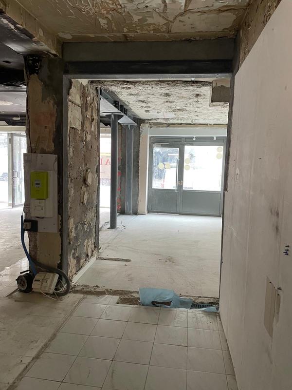 Local commercial - 84 m²