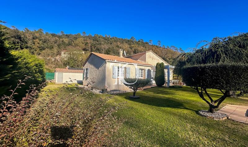 Maison - 97 m² - 5 pièces