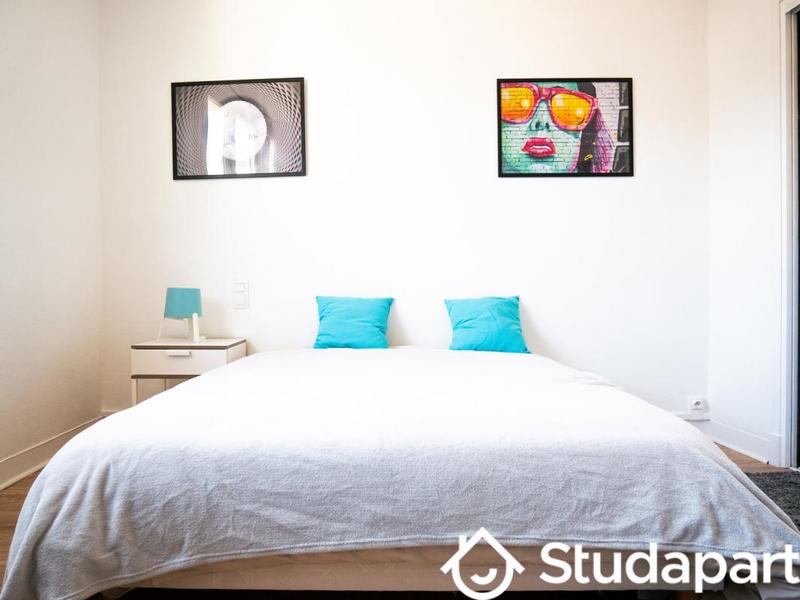 Chambre - 14 m² - 1 pièce